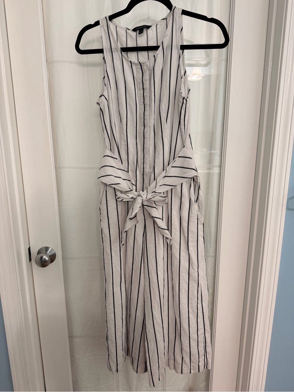 Banana Republic wide-leg linen jumpsuit size 4 petite - Picture 2 of 5